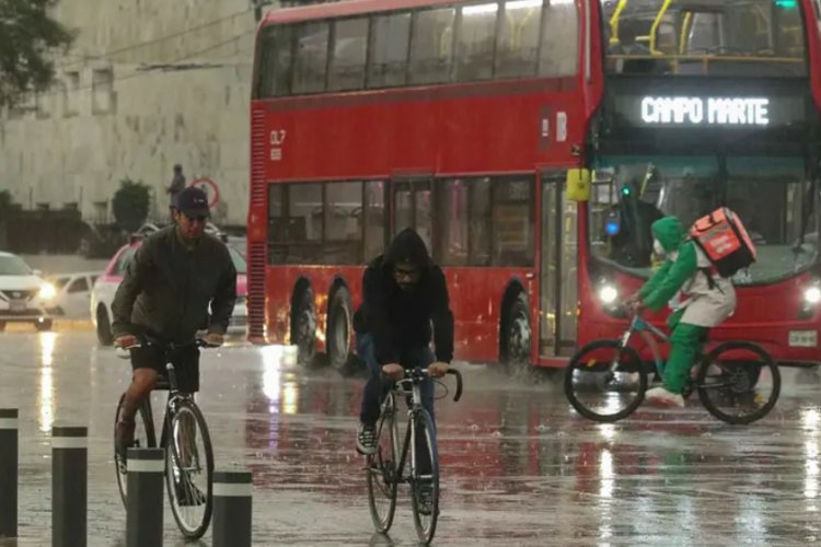 Lanzan alerta en la CDMX por semana de fuertes lluvias