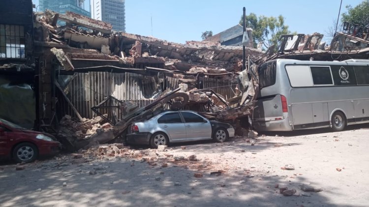 Colapsa estructura de “El Patio”, centro exclusivo de los años 80 en CDMX