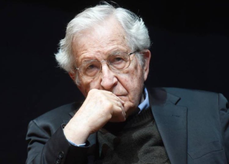 Desmienten fallecimiento del filósofo y lingüista estadounidense Noam Chomsky