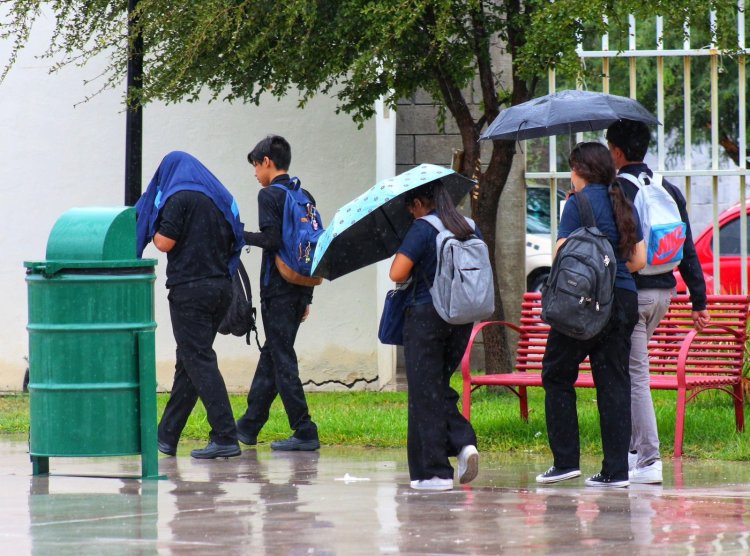 Media semana sin clases por tormenta en Coahuila