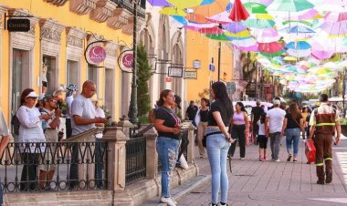 Caída del 30 por ciento en ventas reportan comerciantes del Centro Histórico de Durango