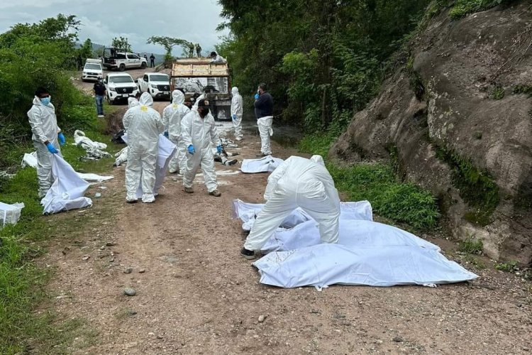 Confirman el hallazgo de 19 cadáveres en un volteo en La Concordia, Chiapas