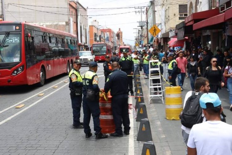Metrobús mata a mujer tras atropellarla en el Centro de la CDMX
