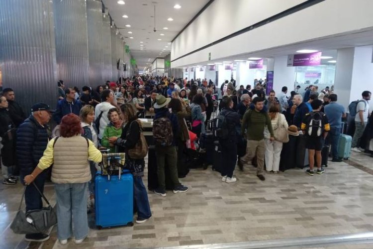 Reportan fallas en aerolíneas en México tras falla global de Microsoft
