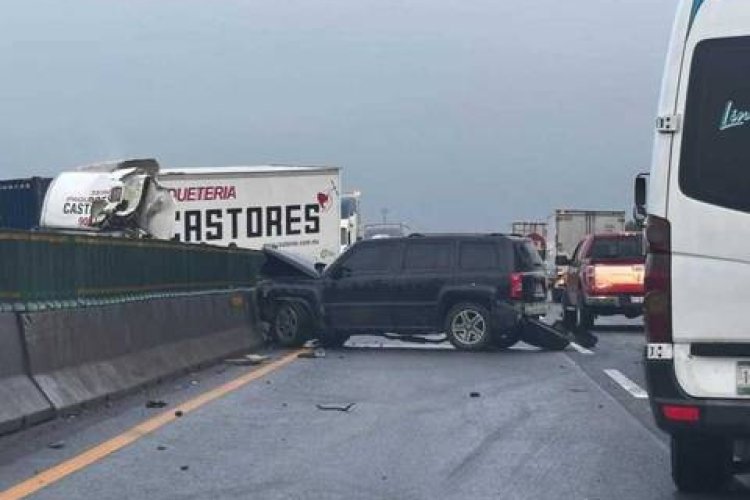 Accidente vial en Circuito Mexiquense ocasiona tráfico pesado