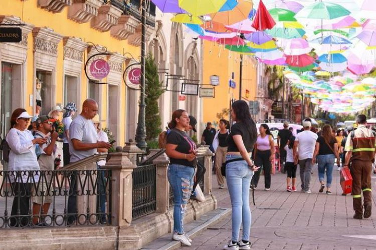 Caída del 30 por ciento en ventas reportan comerciantes del Centro Histórico de Durango