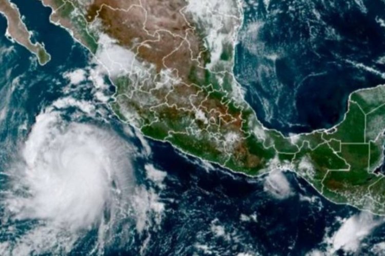 Alerta máxima: Ciclón Carlotta y Daniel se aproximan a costas del Pacifico