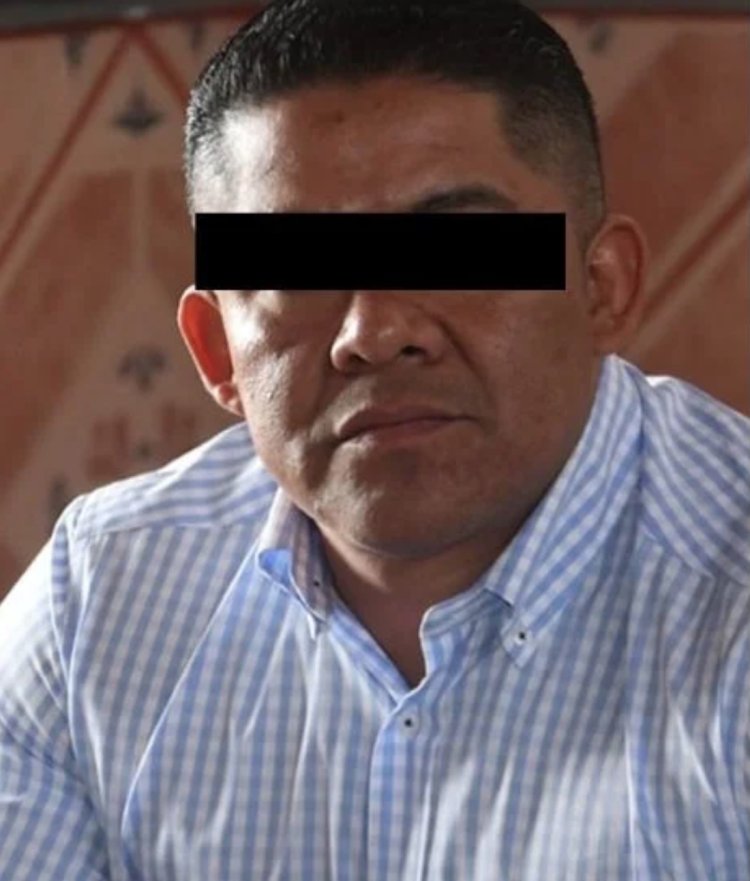 Edil prófugo de Zapotitlán responde a acusaciones de asesinato