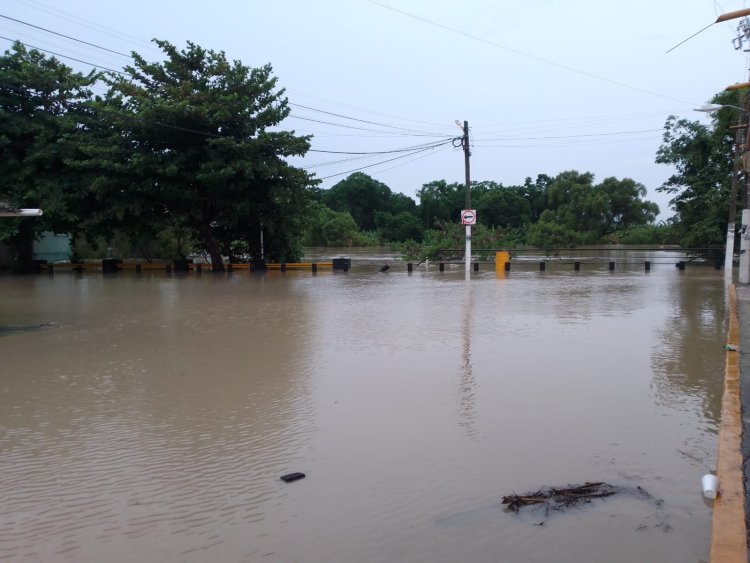 25 municipios fueron afectados por el paso de "Chris" en Veracruz