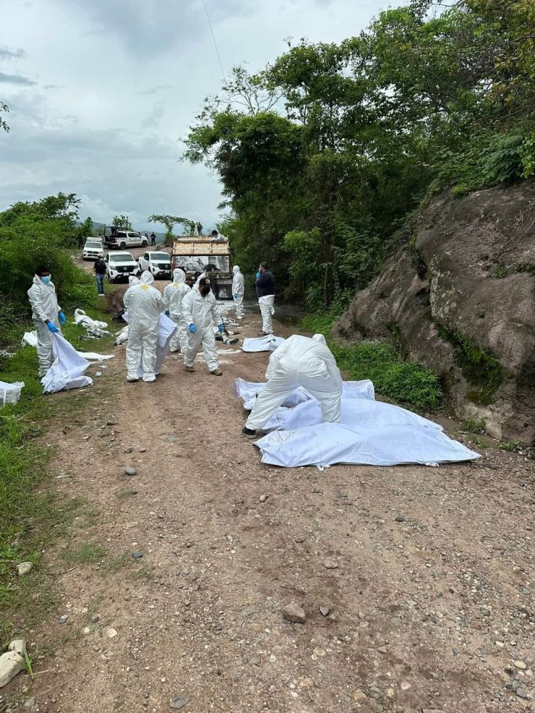 Confirman el hallazgo de 19 cadáveres en un volteo en La Concordia, Chiapas