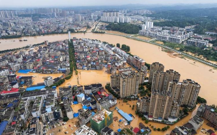 Autoridades de China intensifican inspecciones ante alerta por inundaciones en varios ríos