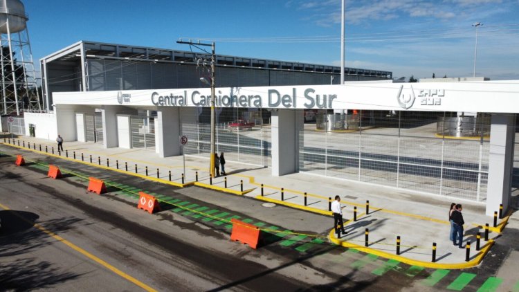 Inauguran Central Camionera del Sur en Puebla