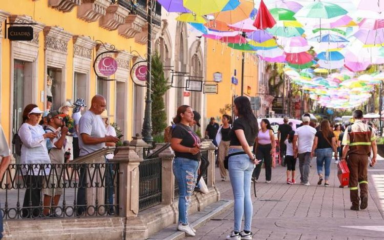 Caída del 30 por ciento en ventas reportan comerciantes del Centro Histórico de Durango