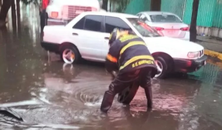 Fuertes lluvias provocan interrupciones en la Línea A del Metro