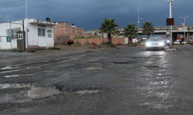 Aumentan accidentes y muertes por baches en carreteras de Zacatecas