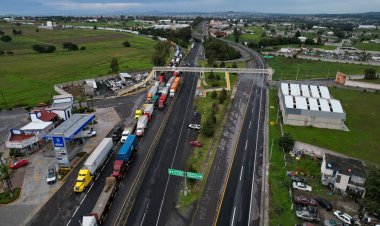 Reabren autopista México-Puebla luego de casi dos días de bloqueos