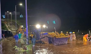 Reportan emergencia en Zapotlanejo, Jalisco por fuertes inundaciones