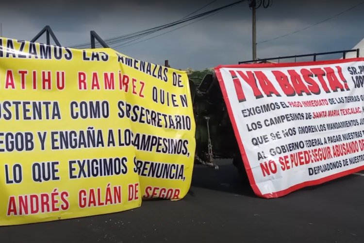 Protesta campesina paraliza carreteras en Tlaxcala