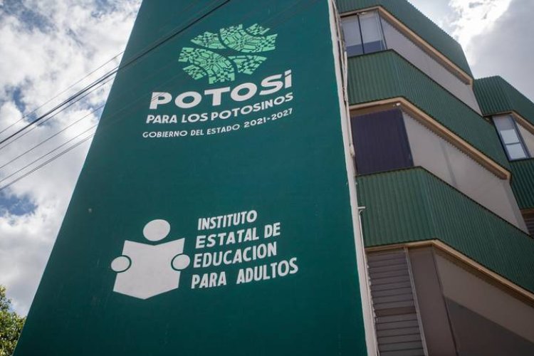 Hay alrededor de 500 mil potosinos en rezago educativo