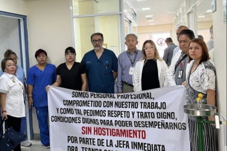 Trabajadores del CECAN en Veracruz clausuraron oficina de jefa de área por presunto acoso laboral