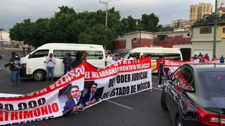 Bloquean carretera México-Pachuca; acusan a juez de participar en despojo de predio