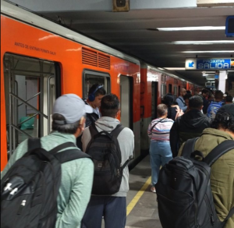 Muere persona por arrojarse a las vías del Metro en la Línea 2