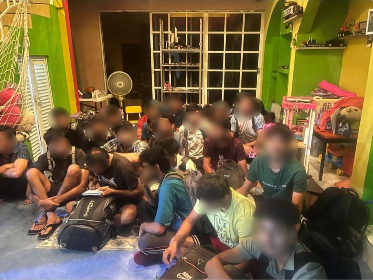 Liberan a 22 migrantes retenidos de una casa de Coacalco; eran de India y Vietnam