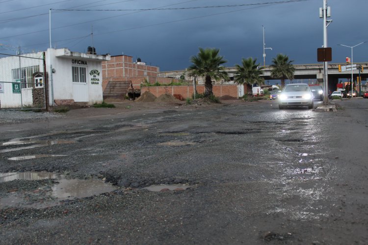 Aumentan accidentes y muertes por baches en carreteras de Zacatecas