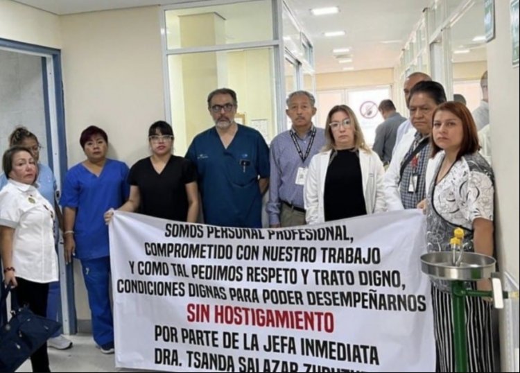 Trabajadores del CECAN en Veracruz clausuraron oficina de jefa de área por presunto acoso laboral