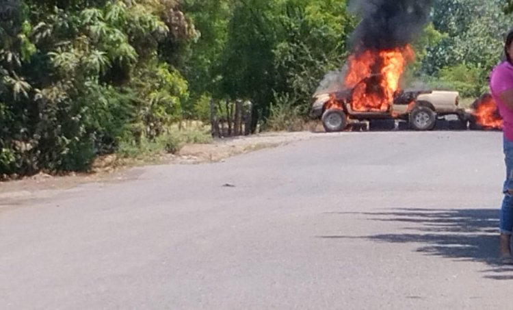 Jornada violenta en Buenavista, Michoacán; reportan quema de vehículos y ataques con explosivos