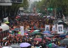 Más de 10 mil personas marcharon en la CDMX a diez años del caso Ayotzinapa