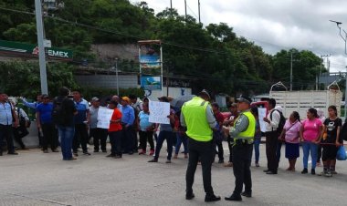 Habitantes de Santa Cruz del Rincón exigen servicios básicos para la localidad de El Cocoyul