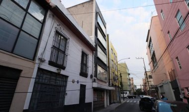 Encuentran cuerpo en descomposición en un departamento de la colonia Roma