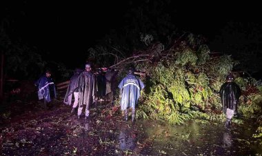 Tormenta John deja dos muertos en su paso por el estado de Guerrero