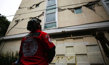 Tras solicitud de vecinos, Protección Civil inspecciona inmuebles luego de microsismos en la CDMX