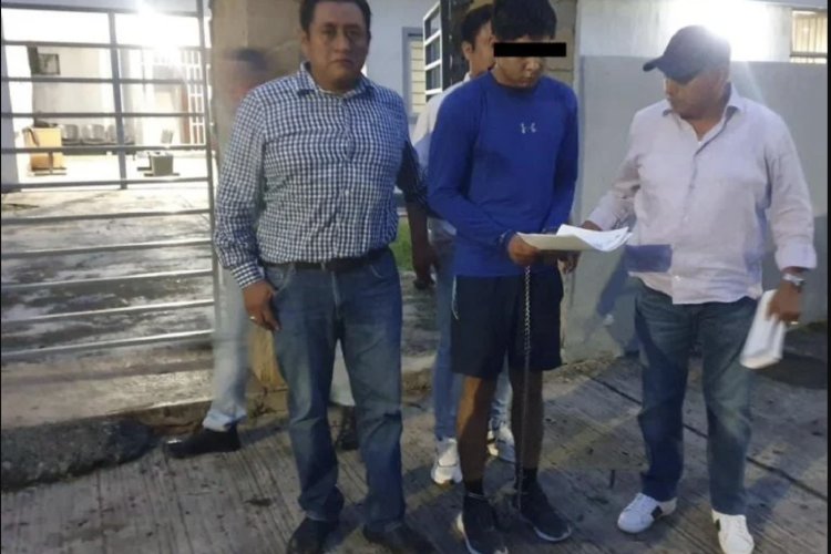 Detienen a dos estudiantes por presunto secuestro y asesinato de profesor en Veracruz