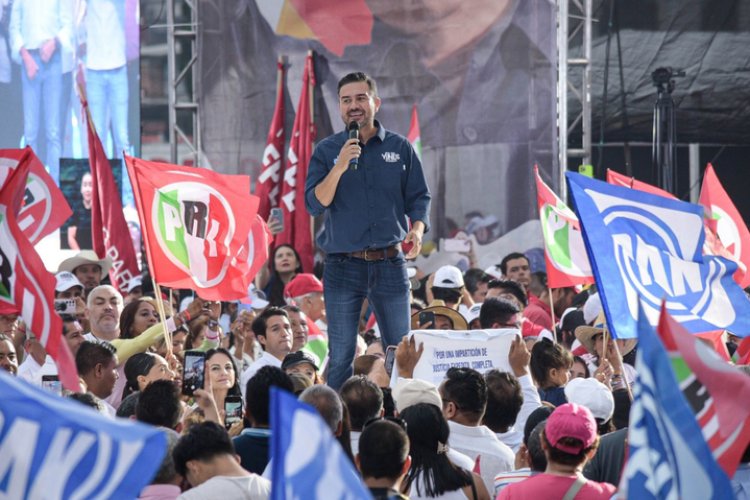 En plena discusión de reforma al Poder Judicial, senador panista pide licencia por salud