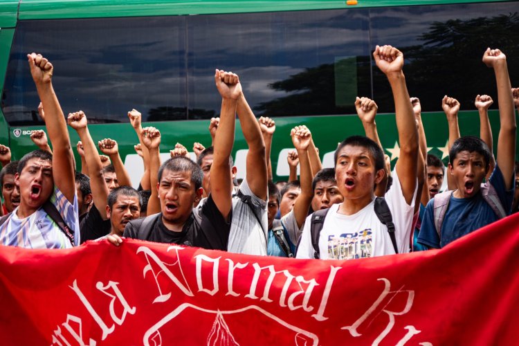 Sin justicia, se cumple la primera década del caso de Ayotzinapa, Guerrero