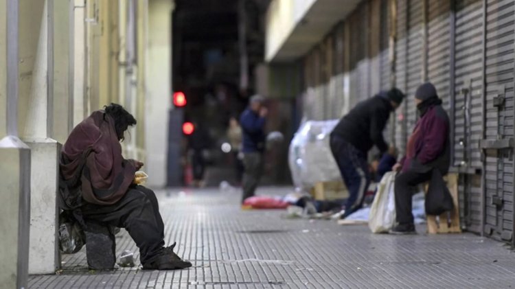 52 por ciento de los argentinos es pobre y el 17 por ciento vive en indigencia, según estudio