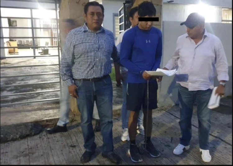 Detienen a dos estudiantes por presunto secuestro y asesinato de profesor en Veracruz