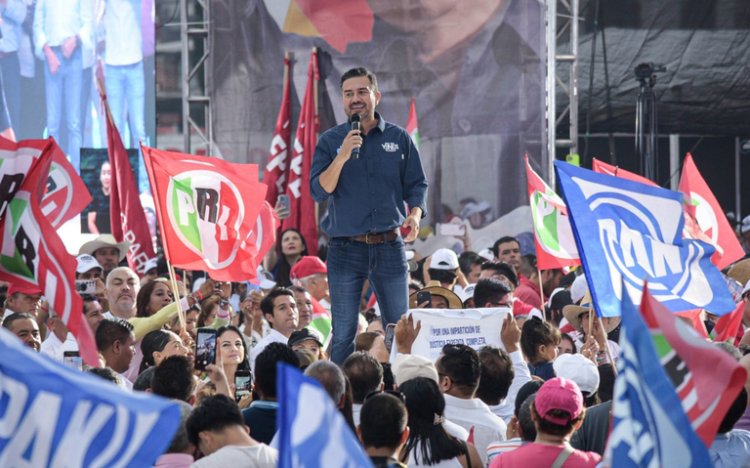 En plena discusión de reforma al Poder Judicial, senador panista pide licencia por salud