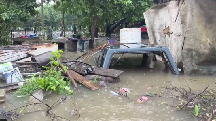 Suman dos muertos más en Oaxaca por paso de huracán John