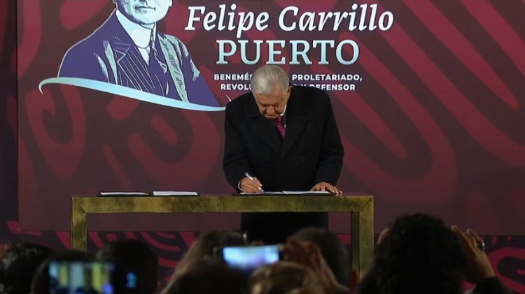 En su último conferencia como presidente, AMLO firma reforma a la Guardia Nacional