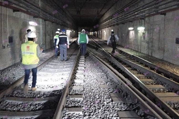 Encuentra cadáver en descomposición entre estaciones de la Línea 3 del Metro de la CDMX