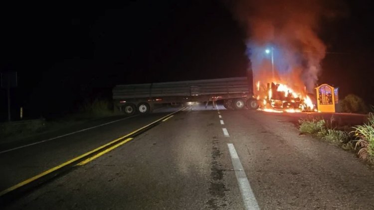 Civiles armados protagonizan persecución y balaceras en Tecpan de Galeana