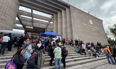 Advierten riesgos de la 'supremacía constitucional' aprobada desde el Legislativo