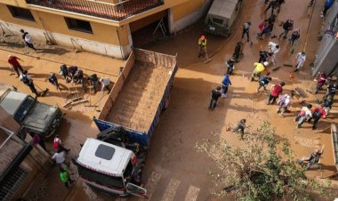 A más de una semana de las inundaciones en España, continúa la búsqueda de víctimas