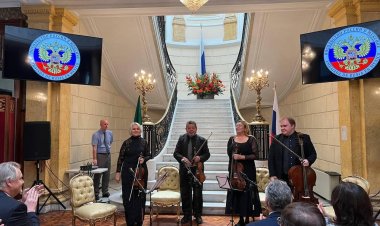 Con música clásica, la Embajada de Rusia en Mexico celebró el Día de la Unidad Popular