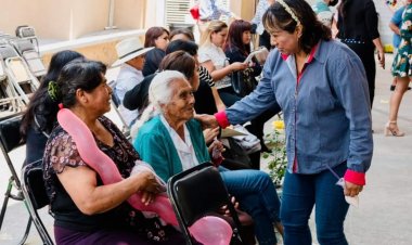 Pueblo de San Andrés Mixquic ratifica a Azucena Flores como coordinadora territorial