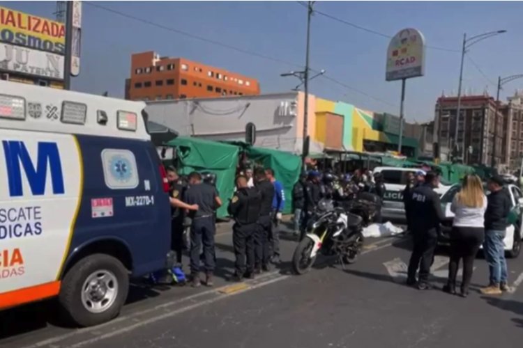 Atropellan a dos abuelitas frente al Metro Salto del Agua y pierde la vida